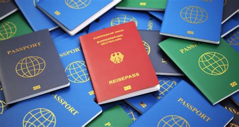 Процесс ксерокопирования паспорта
